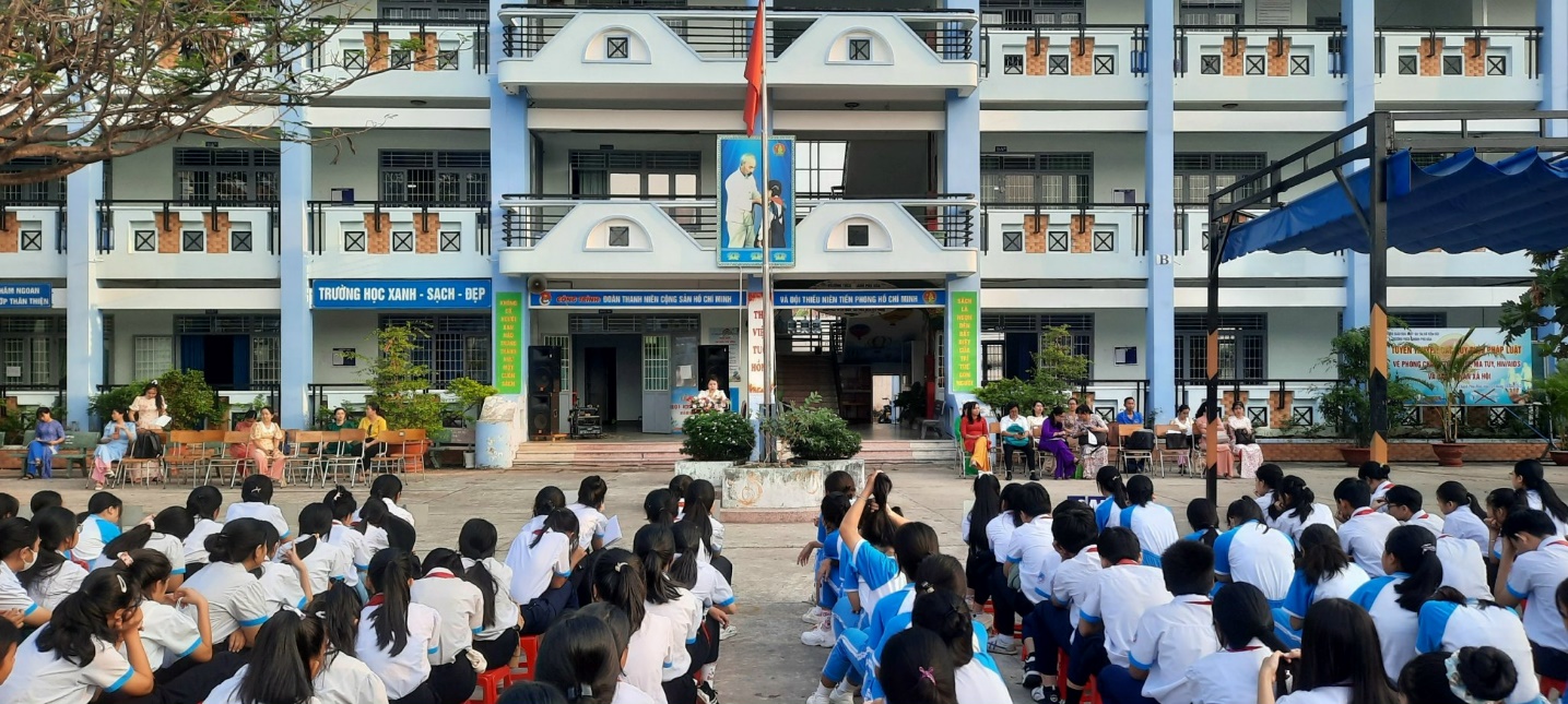 GIỮ GÌN TRUYỀN THỐNG NGÀY TẾT CỔ TRUYỀN VIỆT NAM