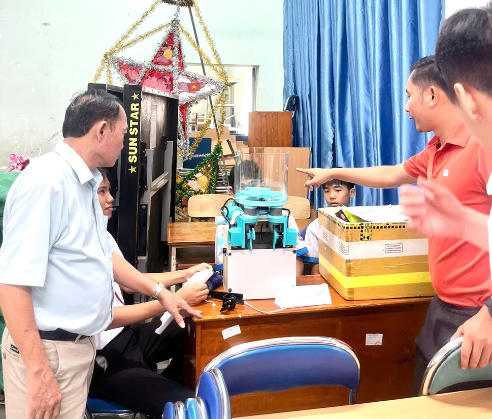 🌟 CUỘC THI SÁNG TẠO TRẺ “STEM/STEAM ROBOTICS  KHOA HỌC KỸ THUẬT CẤP TRƯỜNG NĂM HỌC: 2026 – 2027 🌟 🌱🔬 Trường THCS Chánh Phú Hòa “Nơi những ý tưởng nhỏ được chắp cánh” 💡🚀